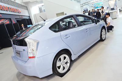 【株価】幅広い銘柄が買われ、自動車株は全面高 画像