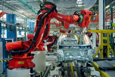 ステランティス、傘下のロボット部門「コマウ」のスピンオフで合意…過半数株式を売却へ 画像