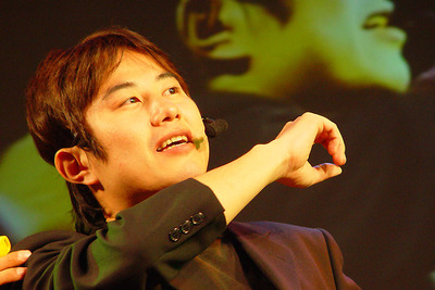 【AMショー2002】タイトーの名物男、“松桐坊頭”が『バトルギア3』を語る 画像