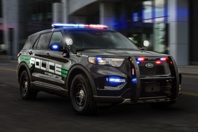 全米最多の警察車両、2025年モデルに進化…フォード『ポリス・インターセプター』はハイブリッド標準 画像