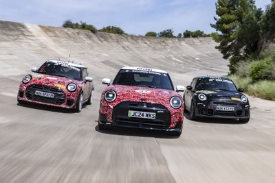 MINI「JCW」新型、今秋デビューへ…EVと内燃エンジンを設定 画像