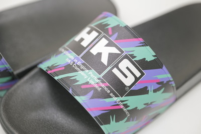 HKSが「オイルカラーサンダル」発売、立体形状で履き心地ヨシ 画像