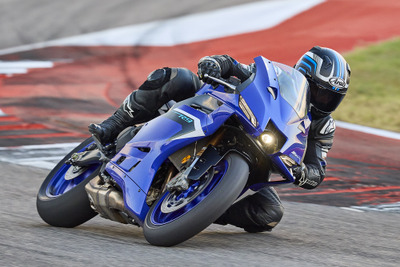 「仕様としてはドンピシャ」ヤマハの新型スーパースポーツ『YZF-R9』に熱視線!?「微妙なデザイン」など賛否両論も 画像