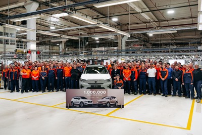 ボルボ『XC40』と『EX40』、生産100万台達成…『XC60』に次ぐ主力車に 画像