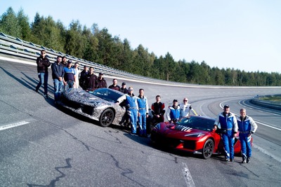 シボレー・コルベット『ZR1』新型、GM社長が375km/hの最高速を記録…100万ドル以下の量産車で最速 画像