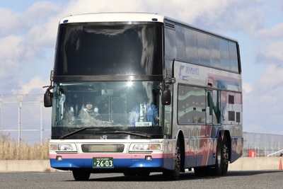 三菱ふそうエアロキング&日野プロフィア3軸牽引車を自ら操る! 運転体験ツアー企画 画像