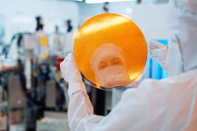 インフィニオン、世界最薄20μmのシリコンパワーウエハー開発、AI時代の電力効率化へ 画像