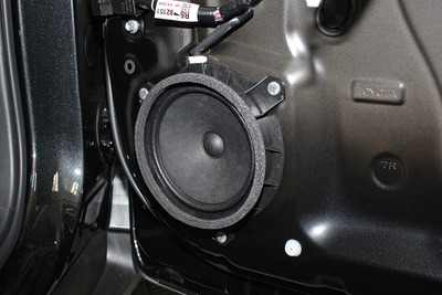 ＜新連載＞［失敗しない初めてのスピーカー交換］市販品に換えれば音が良くなる2つの理由！ 画像