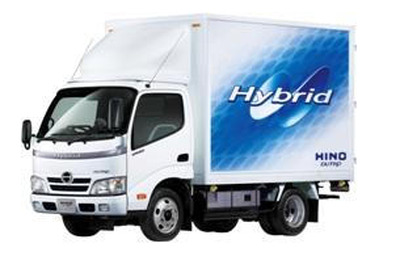 日野自動車が小型トラックで国内最高の燃費を達成 画像