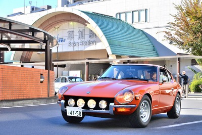 駅前ロータリーでプチパレードと車両展示…第4回クラシックカーフェス in Soka 画像