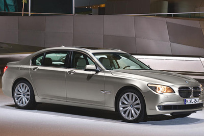 BMW 740Li…エグゼクティブ向けモデル納車開始 画像