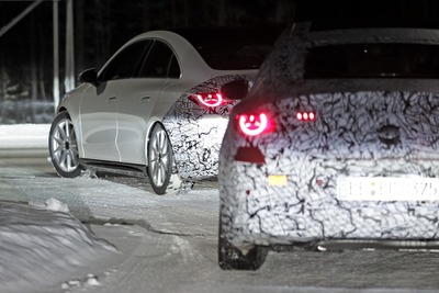 流線型くっきりと…メルセデスベンツ『CLA』次期型、カモフラージュ脱ぐ! 画像