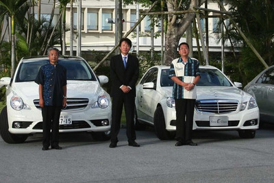 メルセデスベンツ100台をランデック沖縄に納車…レンタカー 画像