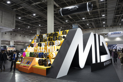 FDJ2がMIDホイール一色に! 公式ワンメイク化でドリフトシーンに新時代到来!!…大阪オートメッセ2025 画像