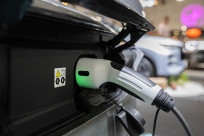 欧州委員会、自動車産業の未来に向けた行動計画策定…イノベーションと脱炭素化を加速へ 画像