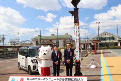 スズキ、ハイブリッド車の使用済み電池を活用…ソーラー街灯を設置 画像