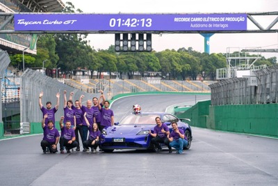 ポルシェ『タイカン ターボGT』、EV最速ラップ記録を更新…ブラジルの名門サーキットで 画像