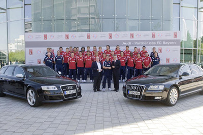 アウディ、サッカーFCバイエルンの全選手に新車プレゼント 画像