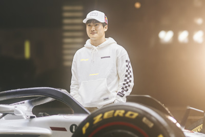 角田裕毅が来た! レッドブルRB21にF1日本GP限定カラー…東京が熱狂した Rebl Car Culture Part 2 画像