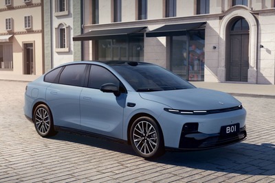 新型EVセダン『B01』、リープモーターが世界初公開…上海モーターショー2025 画像