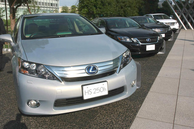 【株価】平均株価は小幅の上げ、自動車株は全面安 画像