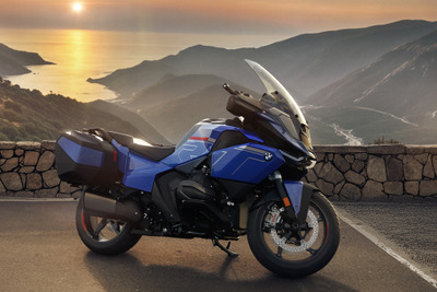 BMWのツーリングモデル『R 1300 RT』が新型に、軽量化と動力性能を強化 画像
