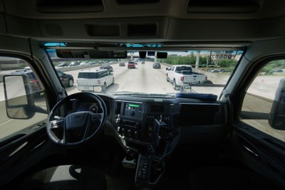 無人運転トラックが現実に、米テキサス州で商用サービス開始 画像