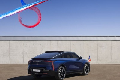 DSの新世代EV『No8』がフランス大統領専用車に、伝統工芸を結集した特別仕様 画像