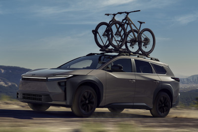 トヨタが新型アウトドア系BEV『bZ Woodland』発表、日本では2026年春頃発売へ 画像