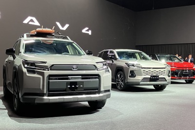 トヨタ『RAV4』新型を世界初公開、3つのスタイルで進化 日本発売は2025年度中 画像