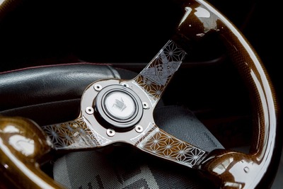 日本のカスタム文化と伝統工芸を融合、新ブランド「ORIGAMI JDM」が第一弾ステアリングホイール発売 画像
