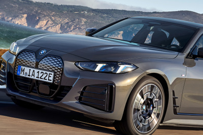 BMW『i4』、SiC半導体採用で航続22km延長…601馬力の「M60」も登場へ 画像