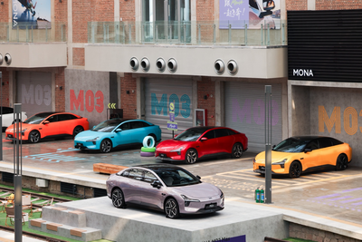 世界初の「人車共同運転機能」搭載、中国XPENGが『MONA M03』発表 画像