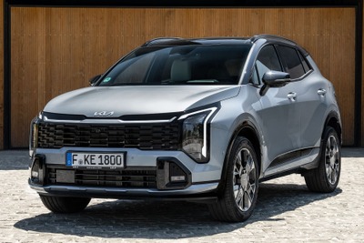 キアの主力SUV『スポーテージ』、改良新型は電動化とデザイン刷新 画像
