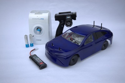 欧州トヨタ、燃料電池で動くモデルカーキットを学生に配布へ、水素技術教育でH2GPと提携 画像