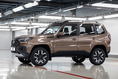 露ラーダのSUV、モダンな表情に一新 『ニーヴァ・トラベル』に改良新型 画像