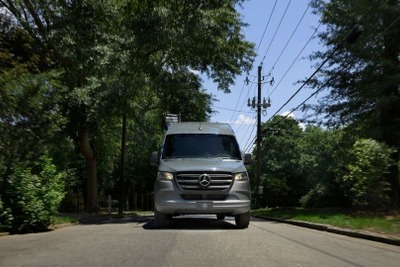メルセデスベンツがGeotabと提携、米国向け新車にフリート管理ソリューション搭載 画像