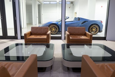 高級車専用の屋内駐車場「コーンズ・リザーブ」、大阪南港に10月オープン 画像