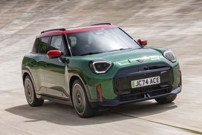 MINIの最新4車種、体験型「MINIストリート」としてグッドウッド2025に展示 画像