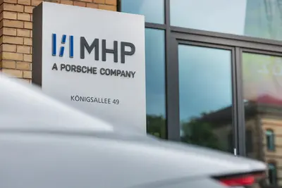 ベントレー、ポルシェ傘下のMHPコンサルティングと提携…車両サイバーセキュリティシステム構築 画像