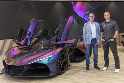 ハイブリッドV12エンジンのゼンヴォ『オーロラ』、第一号車がグッドウッド2025でデビューへ 画像