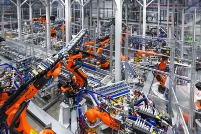 BMW、次世代EV「ノイエクラッセ」向けバッテリー生産を本格化 画像
