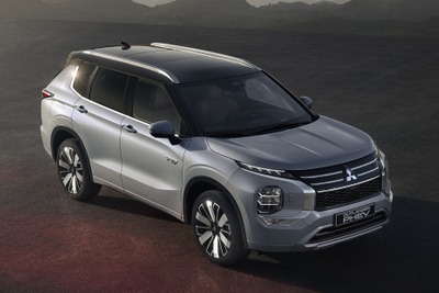 三菱『アウトランダーPHEV』改良新型、EV航続が拡大…年内米国発売へ 画像