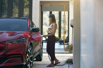 BMW・ホンダ・日産ら4社合弁の「ChargeScape」、EVによる電力網負荷軽減プログラムに参画 画像