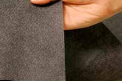 ユニチカ、VOC除去シートを開発　車内の有毒成分を低減 画像