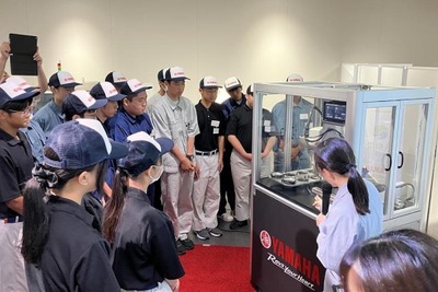 ヤマハ発動機、浜松城北工業高校に産業用ロボット寄贈…基本操作から軌道制御まで学ぶ 画像