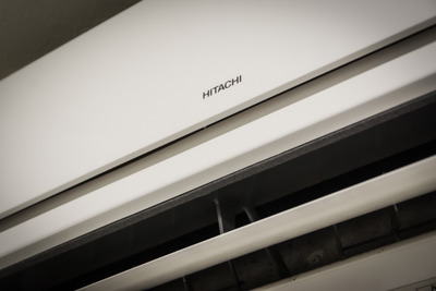 日立、国内「白物」家電の売却検討、IT・インフラ関連などに集中へ［新聞ウォッチ］ 画像