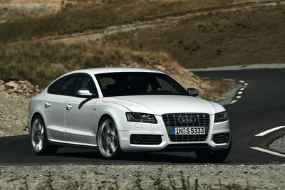 【フランクフルトモーターショー09】アウディ S5スポーツバック 登場 画像