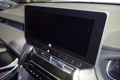 同乗者のテレビ視聴とナビ操作を可能に、ブリッツの「テレビナビジャンパー」にレクサス3車種とハリアーが適合 画像
