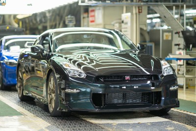 日産株価が小反発、『GT-R』生産終了も買い戻しがわずかに勝る 画像